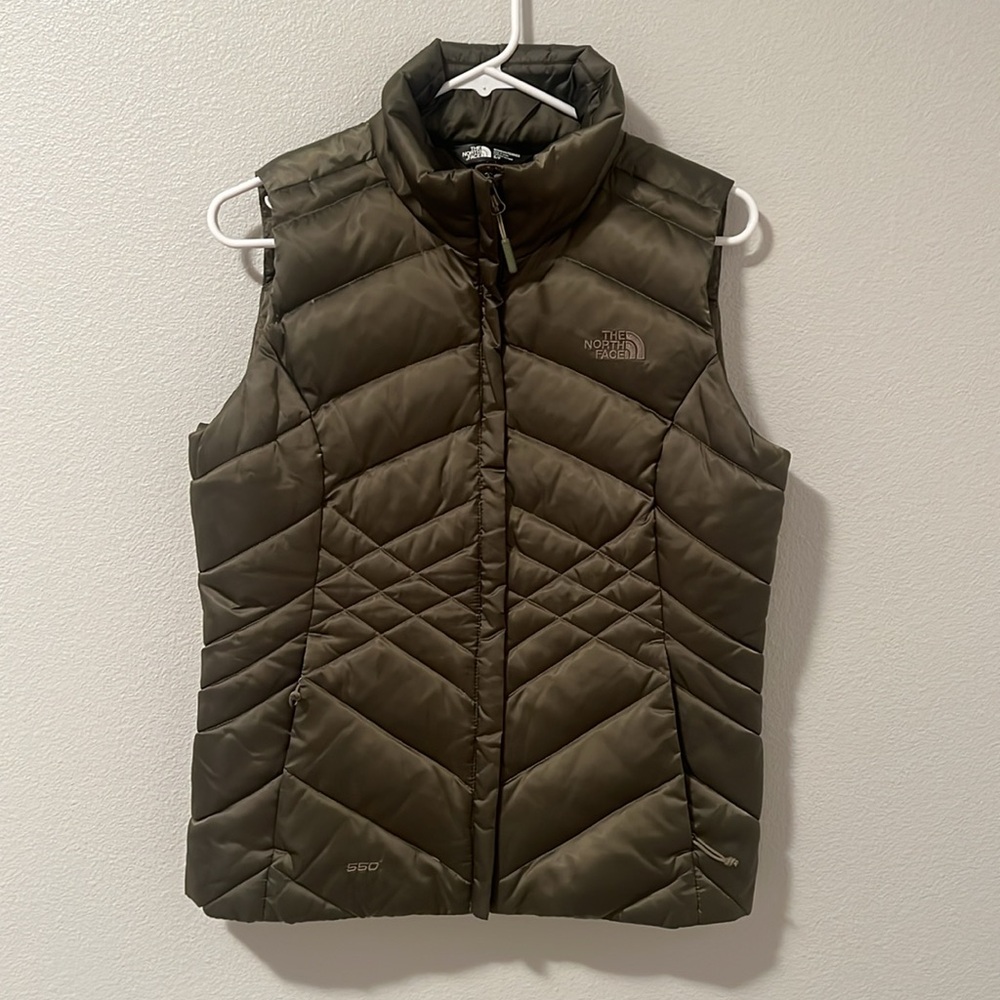 The North Face Womens 550 Aconcagua Down Quilted Puffer Vest Green NF0A2TDS